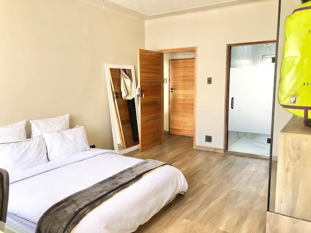 3 Bedroom Property for Sale in Sea Point Western Cape